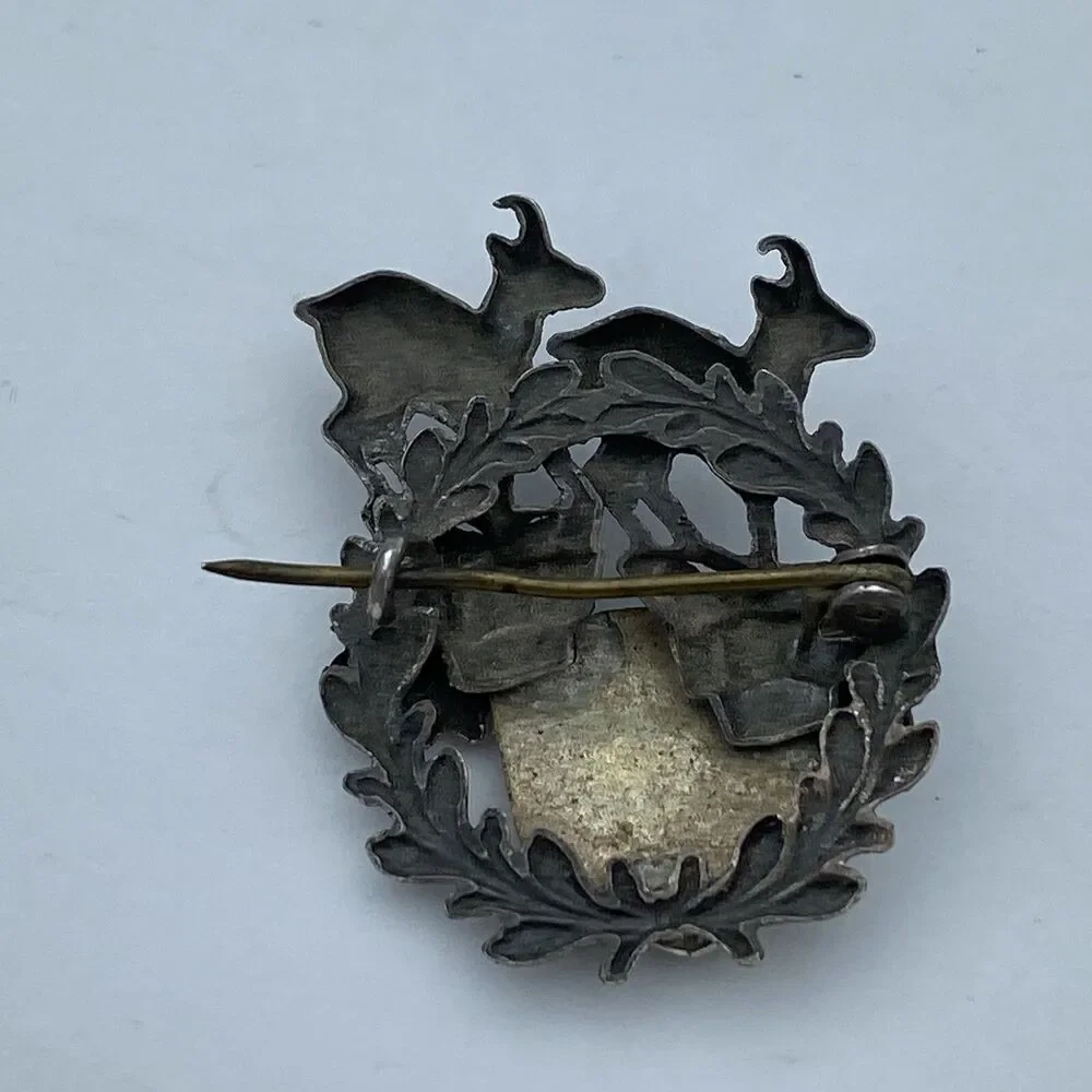 Silver Tone Vintage Garmisch Collectible Germany Crest Souvenir Pin